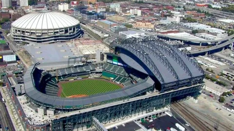 刘易斯-斯凯利狂喜宣布：英格兰队名单揭晓，激动欢呼不已！