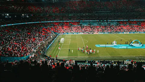 凯尔特人重磅交易：夺冠劲旅目标，二选其一